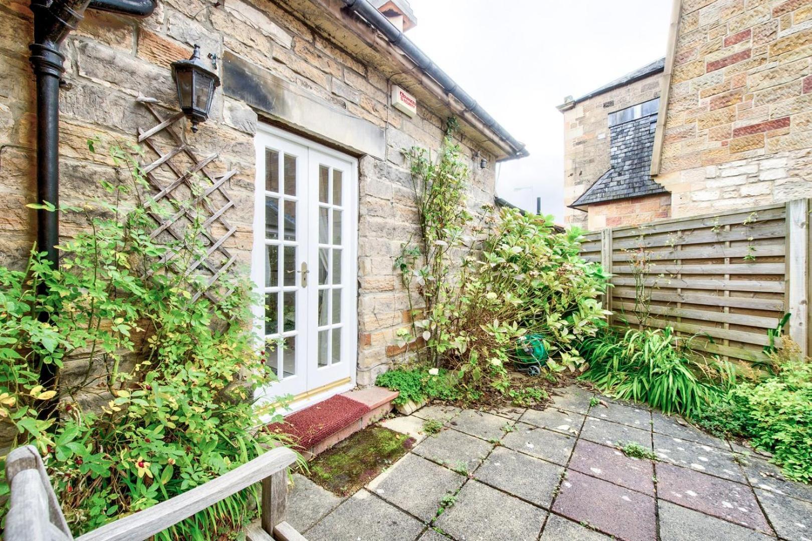 Guestready - Classic Charm Near Holyrood Park 爱丁堡 外观 照片